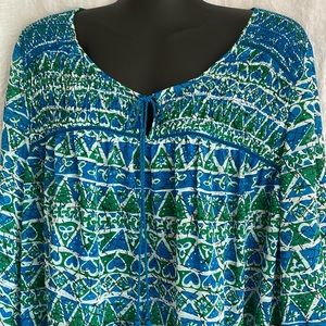 Two by Vince Camuto Blue and Green Printed Peasant Blouse